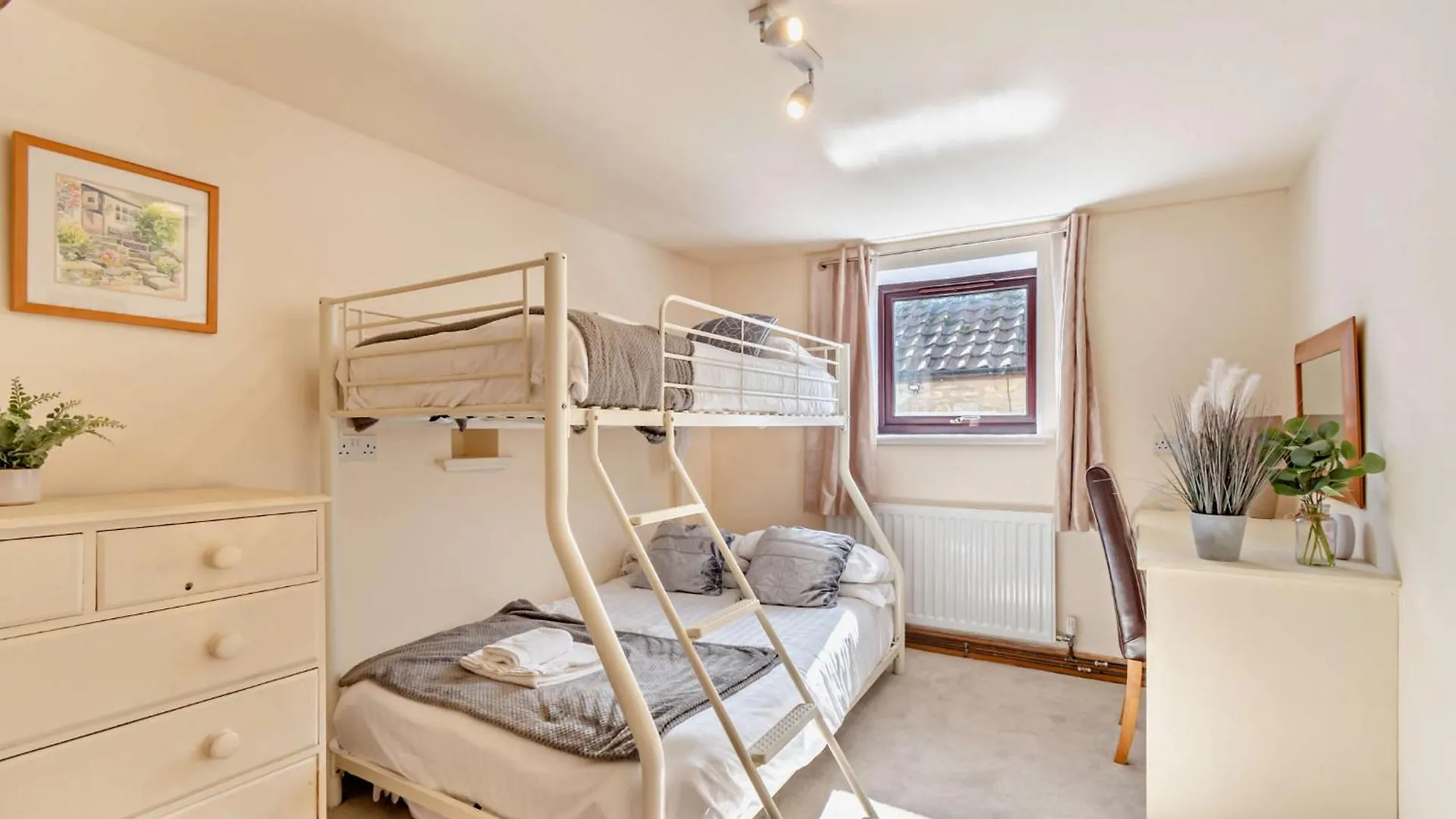 Tawny Cottage Pickering